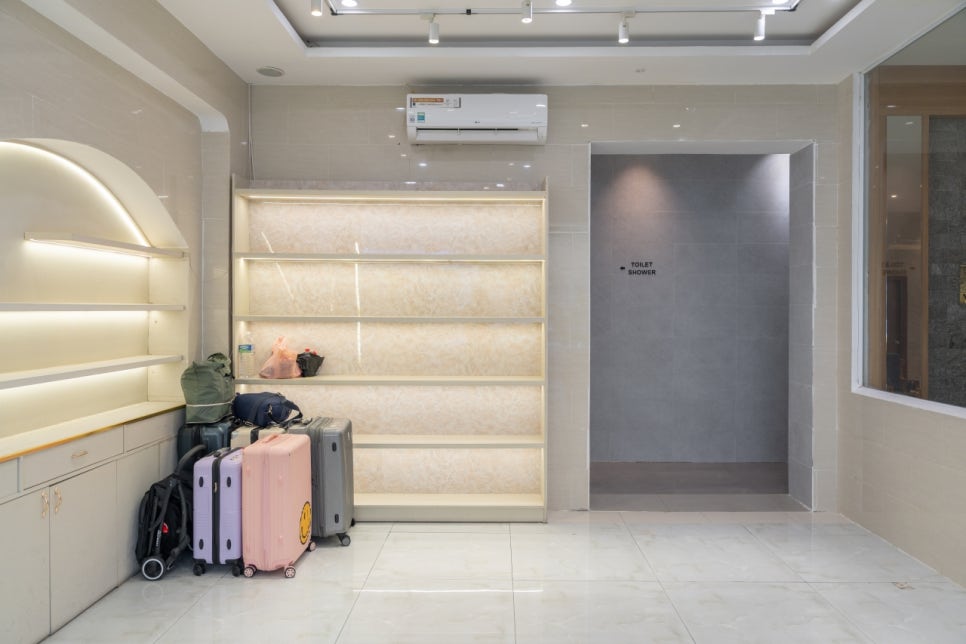 6b782a9e-f0cc-5164-8f52-a5512c23185e-12