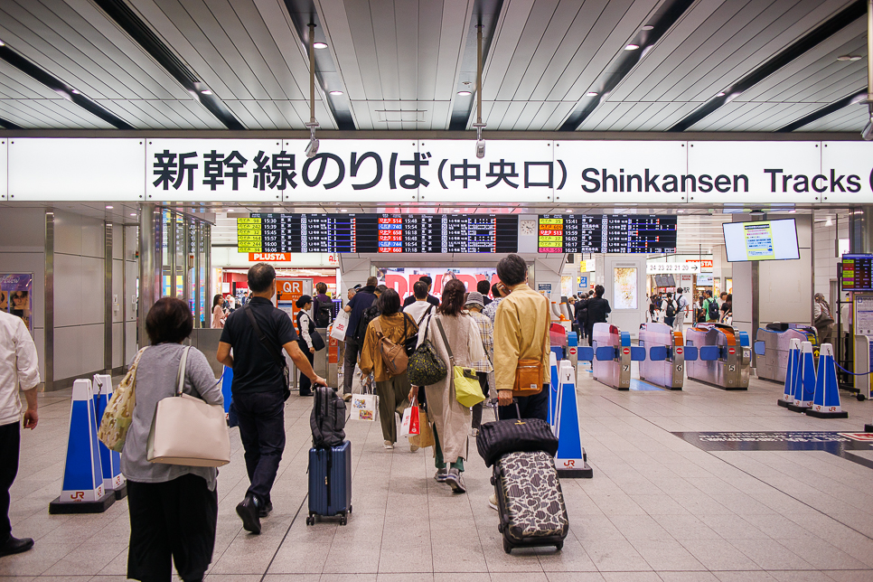 943f2b0d-54d9-57ed-b15b-262c3ac7aa07-28