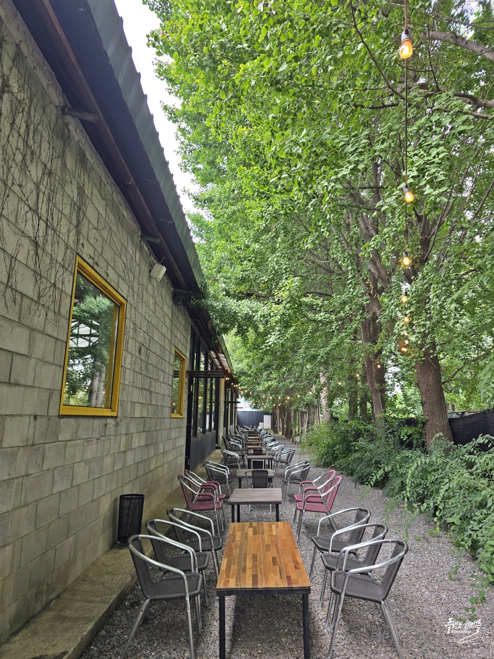 ad707956-85f7-5470-8b75-0d419ded3533-3