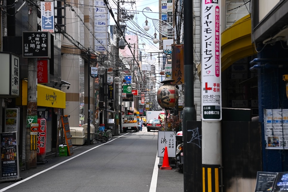 8a189f86-2730-5e78-b4b0-ad68c521737f-2