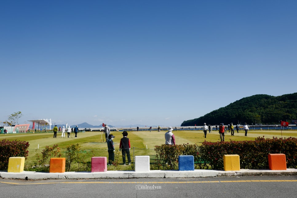 0977b191-0e90-5e07-9b8d-3900fdeeb7f4-6